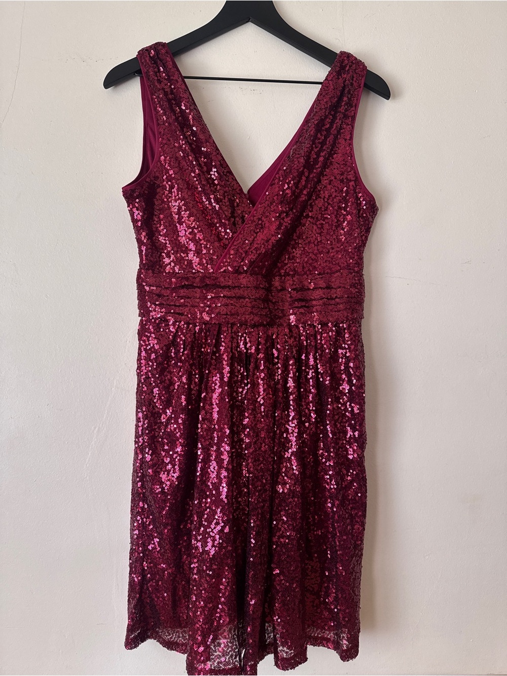 NWT Kate Kasin Sleeveless V-Neck Sequin Party Dress - Size 10